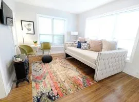 Trendy Flat, Lower-Greenville Ave Area
