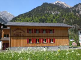 Gästehaus zum Bären, hotelli kohteessa Wald am Arlberg