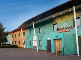 Ramada by Wyndham Cobham, hotell i Cobham