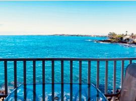 Sea Village 2nd floor Direct Oceanfront unit with extensive upgrades, holiday home in Kailua-Kona