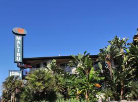 The M Malibu, готель біля визначного місця Пеппердинський університету, у місті Малібу
