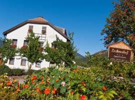 Appartementhaus Lechnerhof, farm stay in Brunico