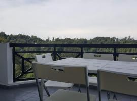 Silverpark Resort C2-5-1 or C3-3A-2 walk up – hotel w mieście Bukit Fraser