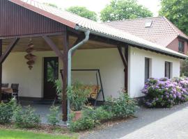 Das kleine, gemütliche Ferienhaus, hotelli kohteessa Ludorf