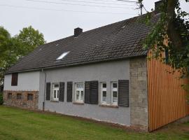 Cozy Holiday Home in Neuendorf with Garden, vacation rental in Neuendorf