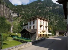 Hotel La Cascata