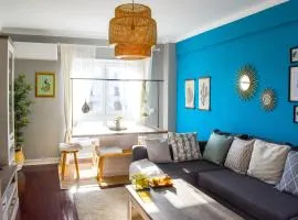 Lisbon Sky View 3BR Home + Near Airport + Free Parking