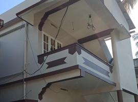 Frangipani Holiday Home, homestay sa Fort Kochi