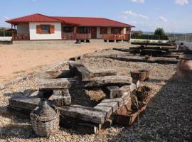 casa peninsula caspe 1, family hotel in Caspe