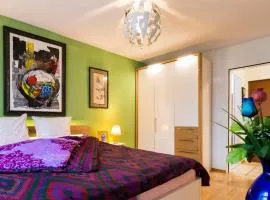 Modern, Cozy Large Apartment with Terrace in Basel- Allschwil