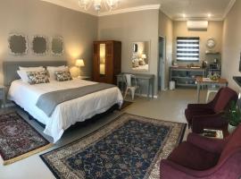 Steenkoppies estate semi self catering unit 1, hotel in Magaliesburg