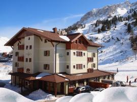 Hotel Tauernglöckl, viešbutis Obertauerne