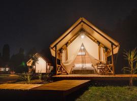 ForRest Glamping: Banská Štiavnica şehrinde bir çadırlı kamp alanı