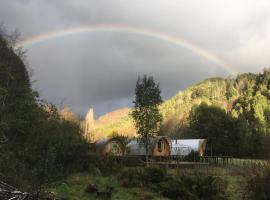 Refugios Canto del Agua, hótel í Villarrica