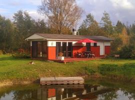 Parila Holiday House with Sauna, cabin in Parila