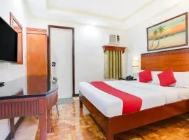 Super OYO 406 Royale Parc Inn & Suites