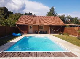 Dépendance au goût de vacances، فندق في Moulainville-la-Basse