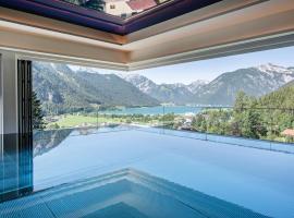 Naturhotel Alpenblick, Hotel mit Pools in Maurach