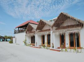 Club Kaafu Maldives, three-star hotel in Dhiffushi