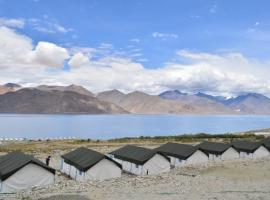 Tso Camp Man Pangong Lake, hotel v destinácii Spangmik