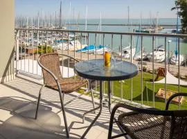 Hotel Yacht Wellness & Business