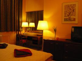 Hotel Konsul, hotel v Českých Velenicích