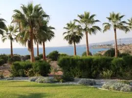 Yulya Villa By Taimoura