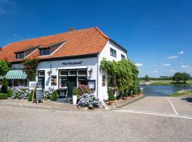 Het Maashotel, hotel in Broekhuizen