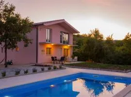 Holiday house Elizabeta near Imotski, private pool