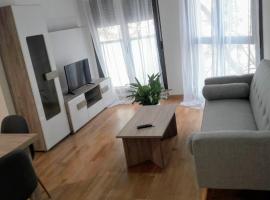 New, cozy apartment Plaza del Pilar-Fuenclara, familiehotel i Zaragoza