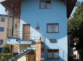 Apartamentos Cuevas del Mar