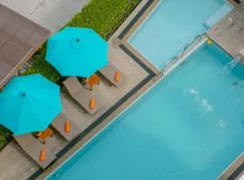 Recenta Suite Phuket Suanluang