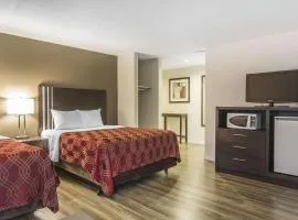 Econo Lodge Inn and Suites Lethbridge