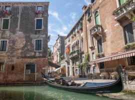 Dimora Al Doge Beato vista canale, hotel in Venice