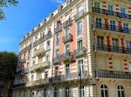 RoomChic - Les Ambassadeurs, hotel near Vichy racecourse, Vichy