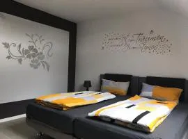 Ferienwohnung im Wonnegau Portugieser-Suite
