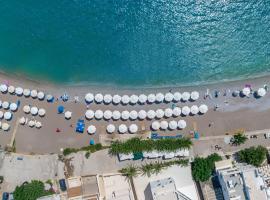 Haraki Bay Hotel and Luxury Apartments, hotel v destinácii Charáki