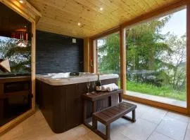 Jacuzzi & Sauna | Chalet Teremok