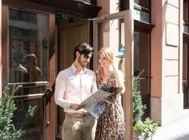 Three Corners Hotel Art