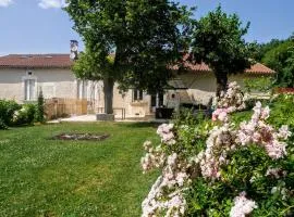 Gîtes Chez "hygge en périgord" avec piscine chaufffée - 1 gîte de 6 à 12 personnes et 1 gîte de 2 personnes