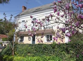 L'Auberge du Port des Roches, hotel v destinaci Luché-Pringé