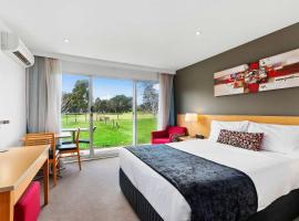 Quality Inn & Suites Traralgon, hotel v destinaci Traralgon