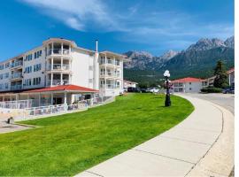 Mountain View Resort and Suites at Fairmont Hot Springs, apartman u gradu 'Fairmont Hot Springs'