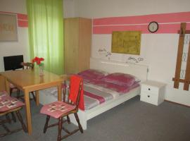 Museumsquartier Nord, hotel v destinaci Bad Pirawarth