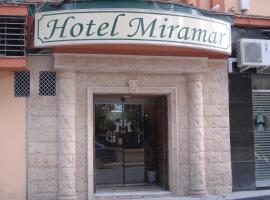 Hotel Miramar – hotel w mieście La Línea de la Concepción