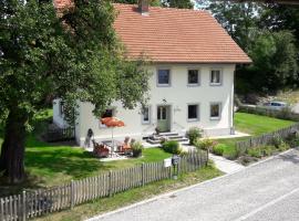 Ferienhof Moosing, apartment in Amtzell