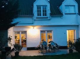 Zee Vakantievilla Begijnhof 5 De Haan, cottage a Nieuwmunster