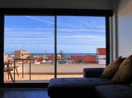 Castle in Blue Apartments-Sea View, hotel sa Sines