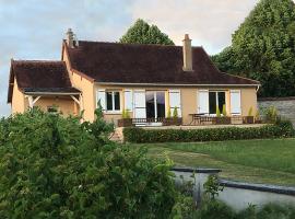 La Maison et son jardin sur le Canal de Bourgogne – domek wiejski w mieście Jully