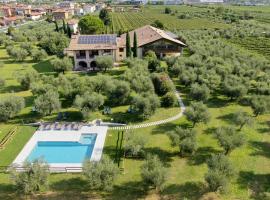 O_live Agriresort, farm stay in Arco